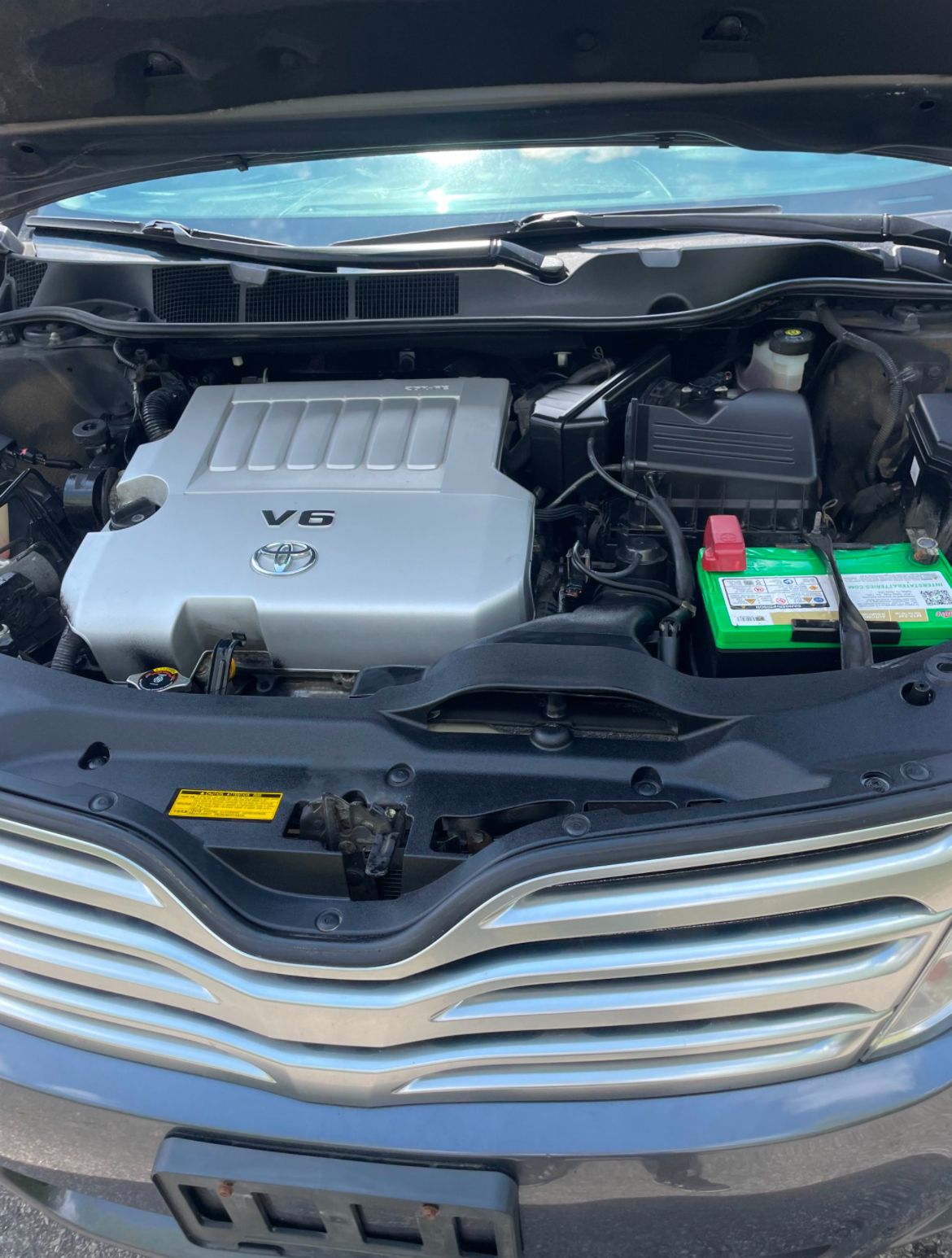 
								2011 Toyota Venza AWD V6 Limited Edition full									