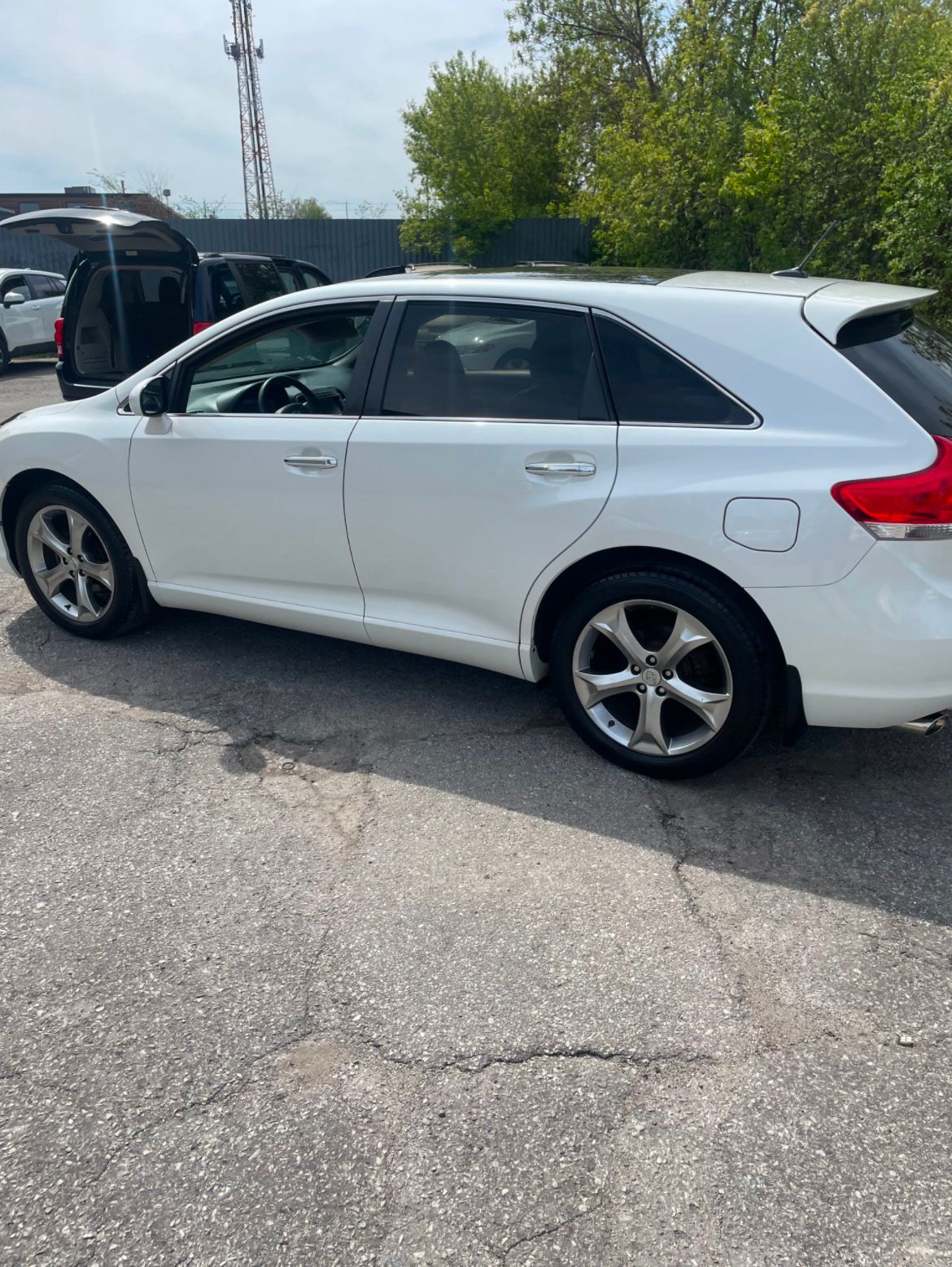 
								2009 Toyota Venza AWD V6 full									