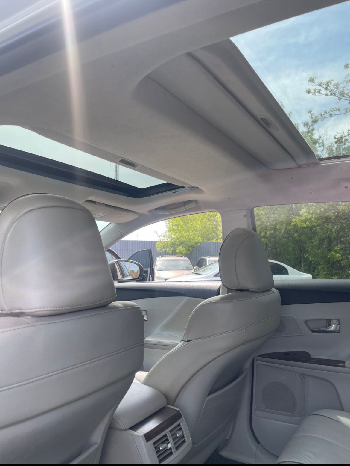 
								2009 Toyota Venza AWD V6 full									